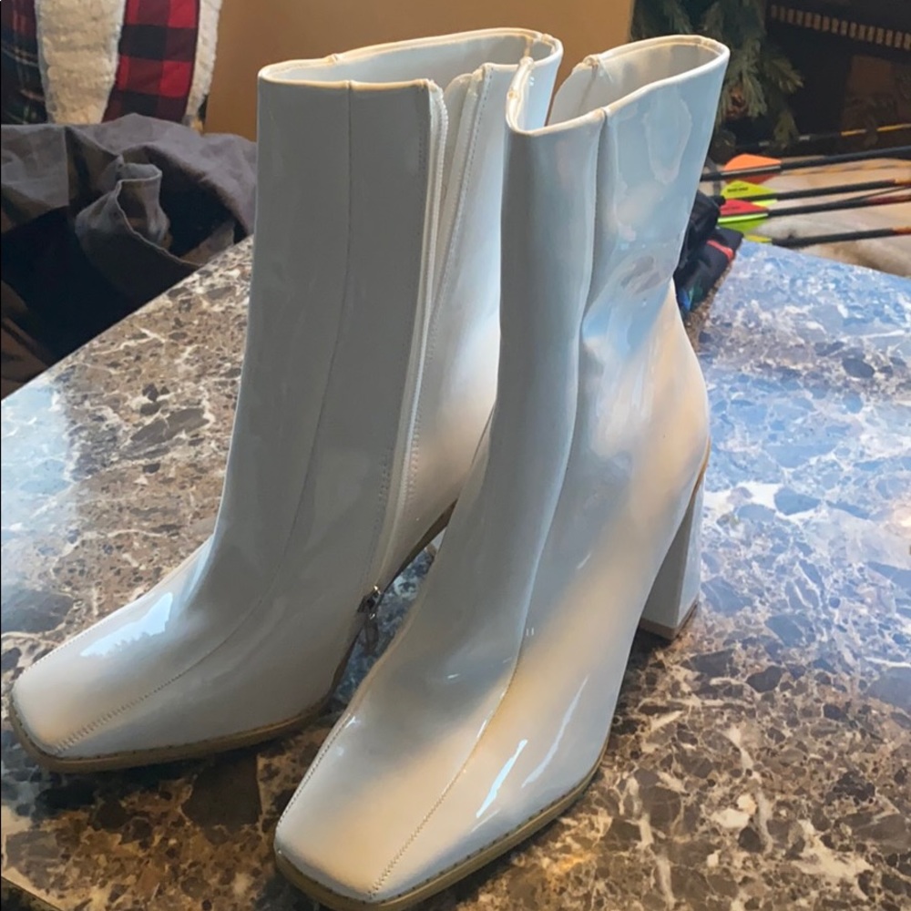 NWOT White Faux Leather Boots with High Angle